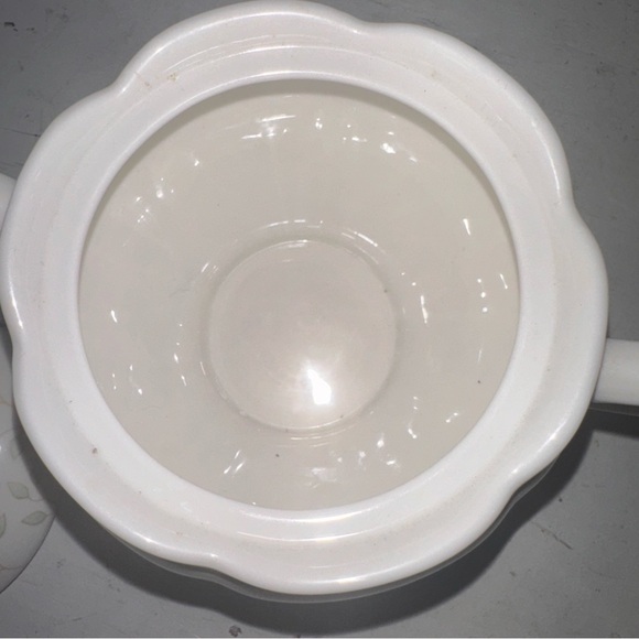 Lenox Butterfly Meadow Lidded Double Handle Sugar Bowl Artist Louise Le Luyer - Picture 5 of 9